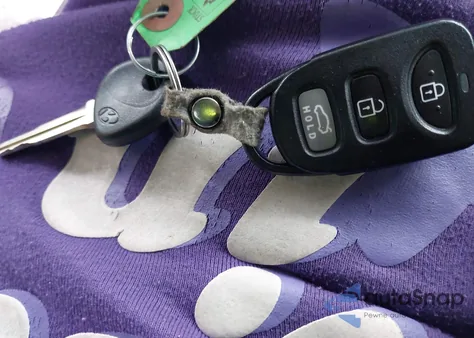 2020 Hyundai Elantra Se z USA, uszkodzony, nr VIN 5NPD74LF7LH520823